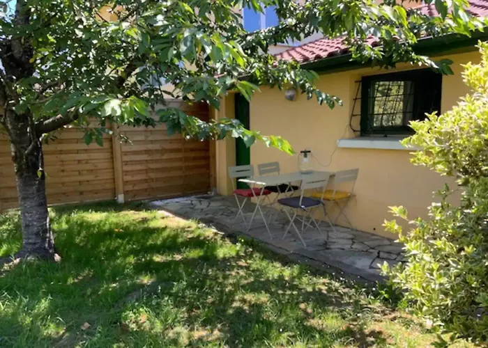 Maisonnette 2 A 4 Pers- Jardin Privatif Cloture- Calme- Stationnement Gratuit- Pau Ouest Billere