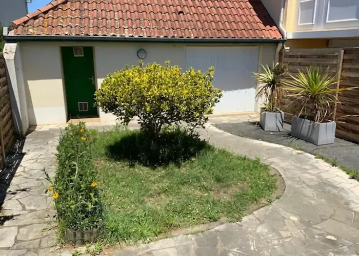 Maisonnette 2 A 4 Pers- Jardin Privatif Cloture- Calme- Stationnement Gratuit- Pau Ouest Billere